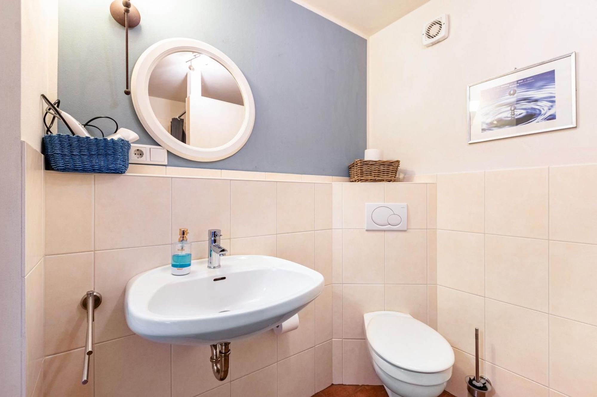 Blauquarz Und Rauchquarz Apartment Reußenköge Екстериор снимка