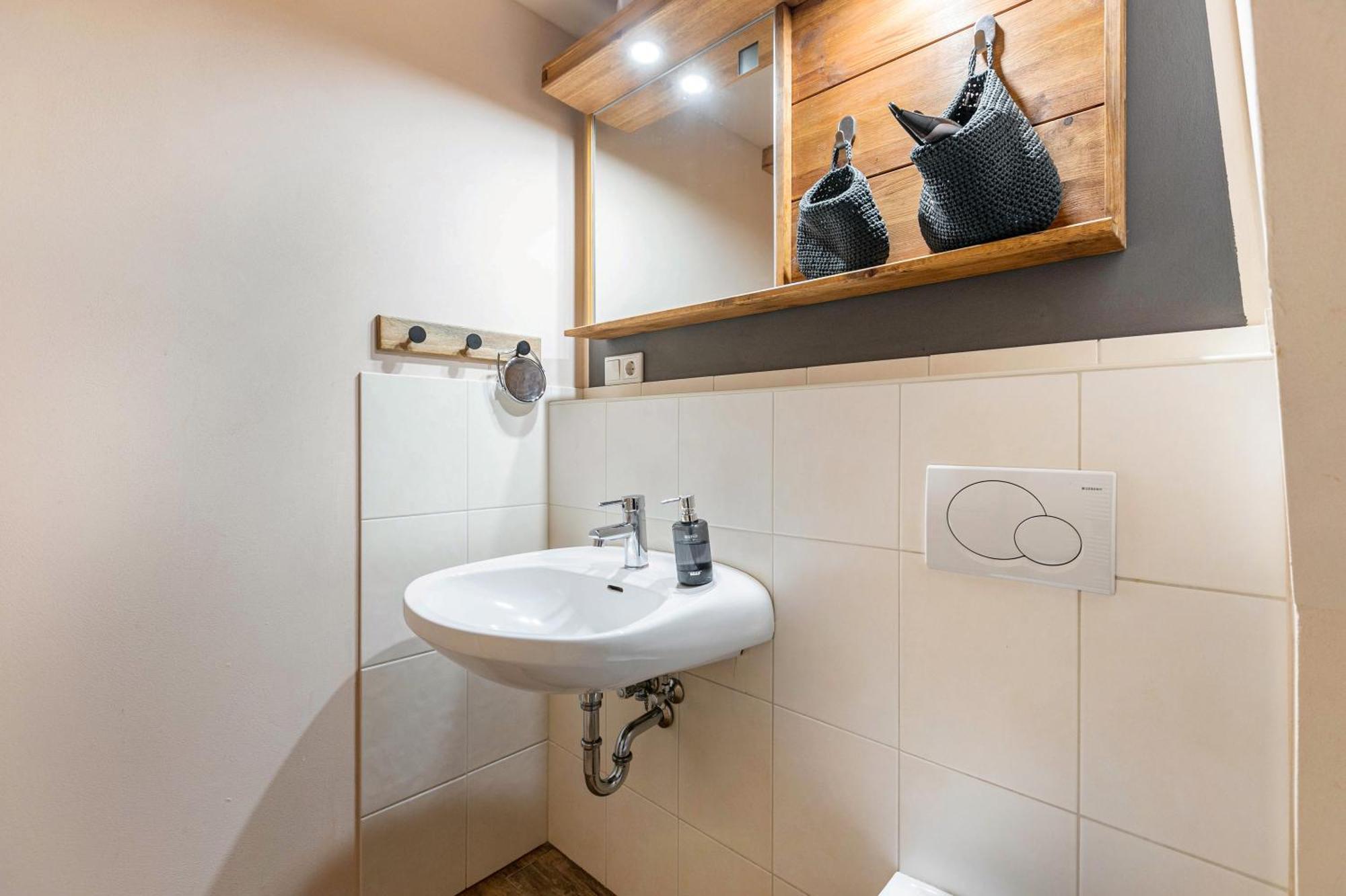 Blauquarz Und Rauchquarz Apartment Reußenköge Екстериор снимка