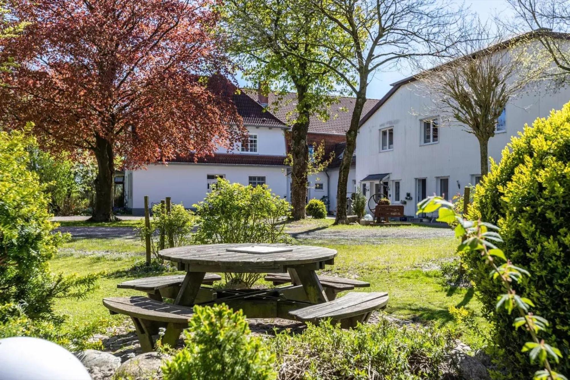 Blauquarz Und Rauchquarz Apartment Reußenköge Екстериор снимка